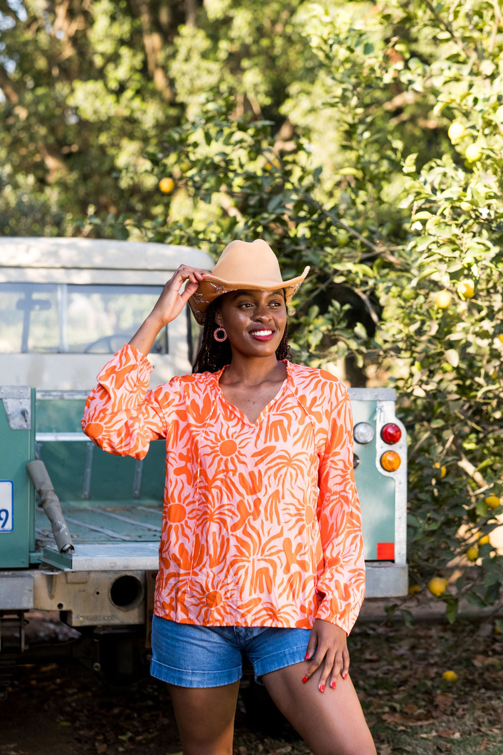 The Cloe Top Peach Sunny Palms